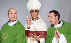 Aquí Paz y después Gloria